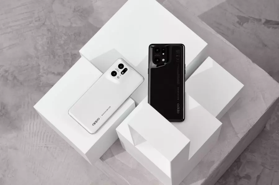 Oppo Find X5 Pro vs Oppo Find X5: Do you really need to go Pro?