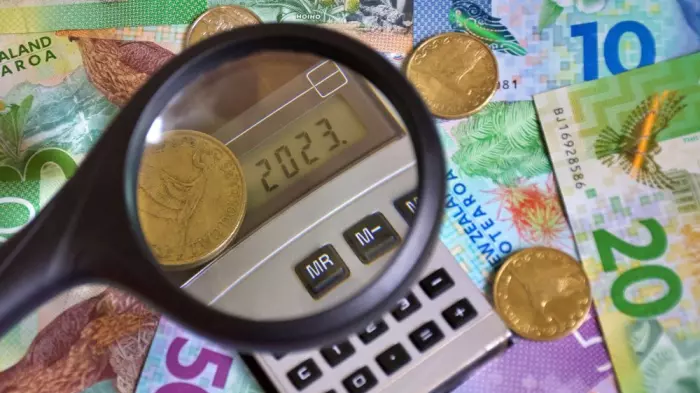 Regulators look once more into FE Investments breaches
