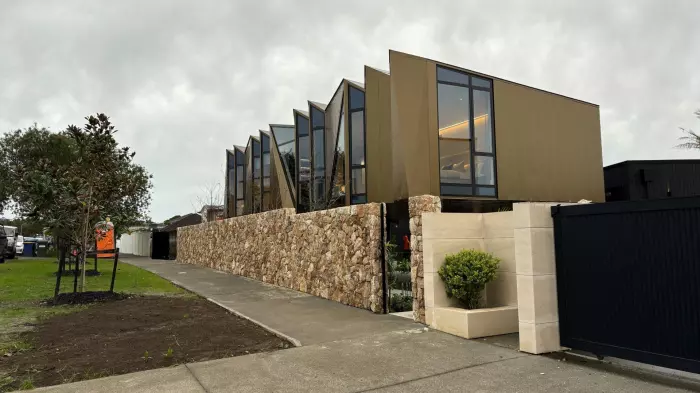 Multi-million-dollar mansion for sale while subbies remain unpaid