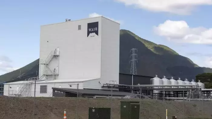 Waiū Dairy still backed despite write-down