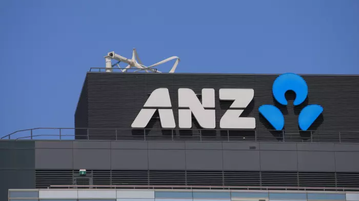 Judge undecided on David Ross-ANZ investor action split