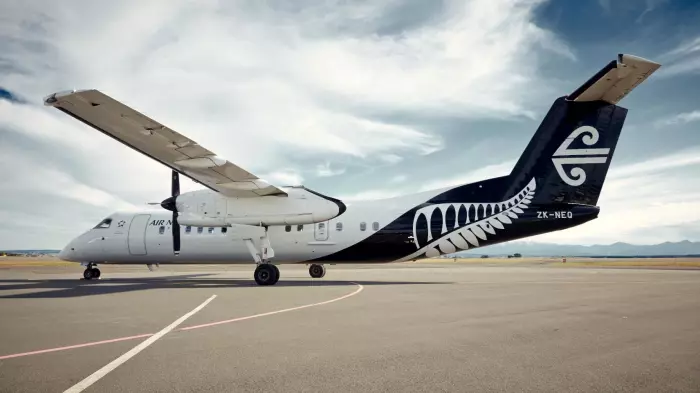 Air NZ makes masks mandatory, SkyCity closes casino