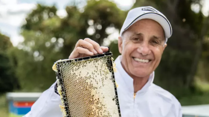 Alan Bougen corrects statement with regard to Comvita