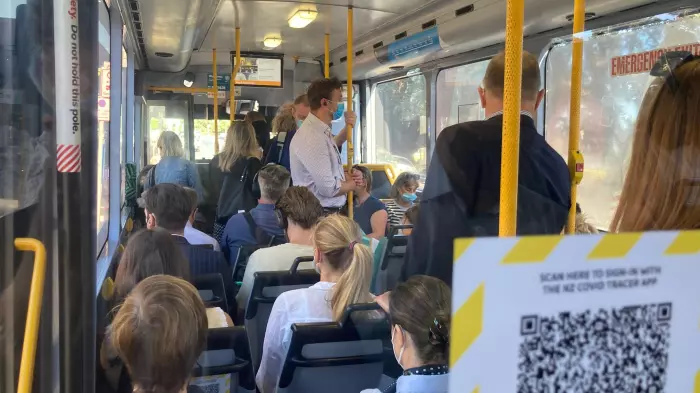 Auckland Transport looks at bus reinstatement funding