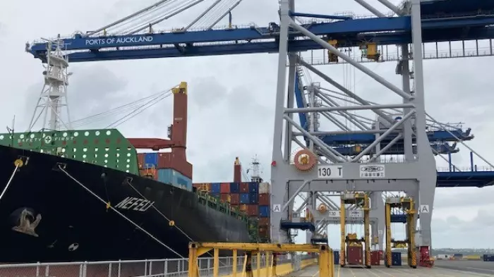 Port bottlenecks stoke Christmas stocking concern