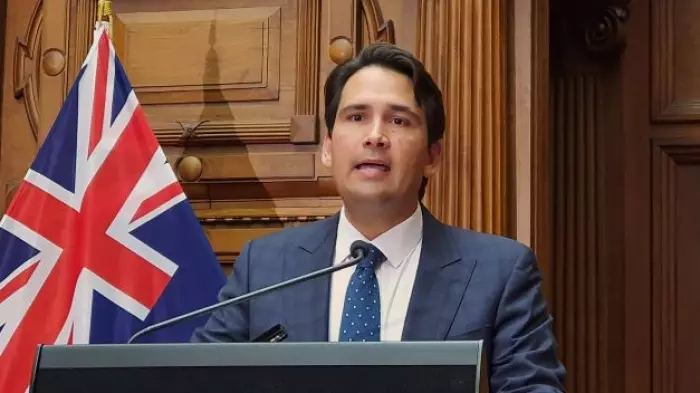 RBNZ confirms 10 senior staff going or gone since June