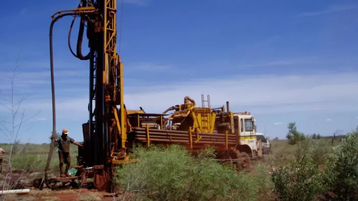 ASX wrap: dollar hits 19-month high, miners gain as banks fall
