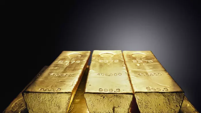 Beyond the glitter: Can gold hedge against a falling NZ dollar?