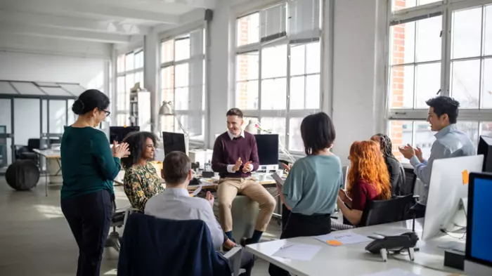 An employee support strategy is key for retaining sales talent in 2022