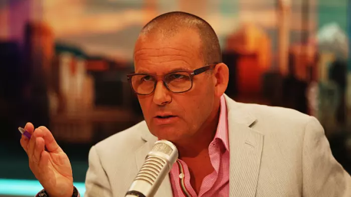 MediaWorks hires Paul Henry; Discovery has new-look AM show