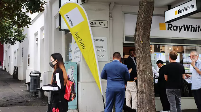 House prices to fall, rents to rise