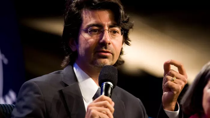 eBay founder Pierre Omidyar touches down in NZ