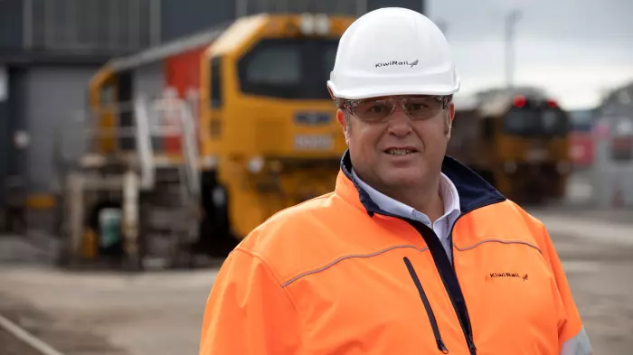 Officials warned against hiring 'highly destabilising' KiwiRail chair