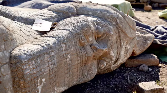 Iraqis reassemble ancient treasures ravaged by Isis