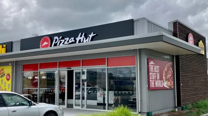 Restaurant Brands looks to set Pizza Hut store record