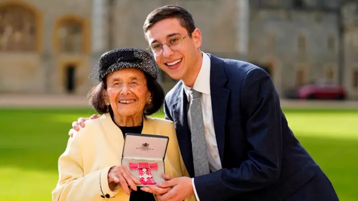 Holocaust survivor who found fame on TikTok dies at 100