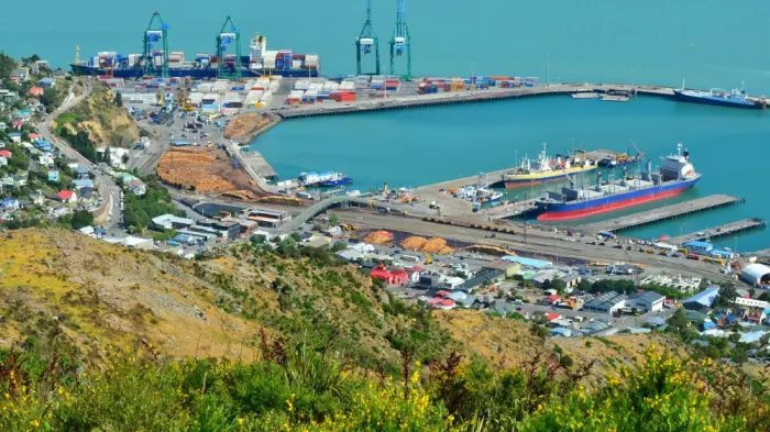 Watchdog wants to plug ports' leaky reporting standards
