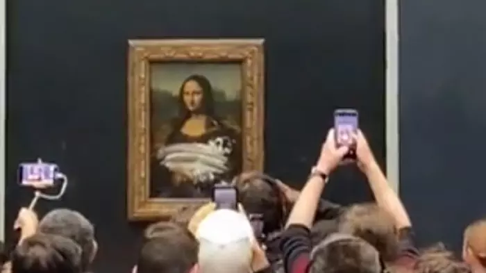 Talking climate change with Mona Lisa