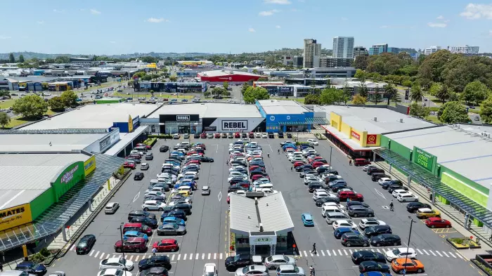 $150m Manukau Supa Centa up for sale