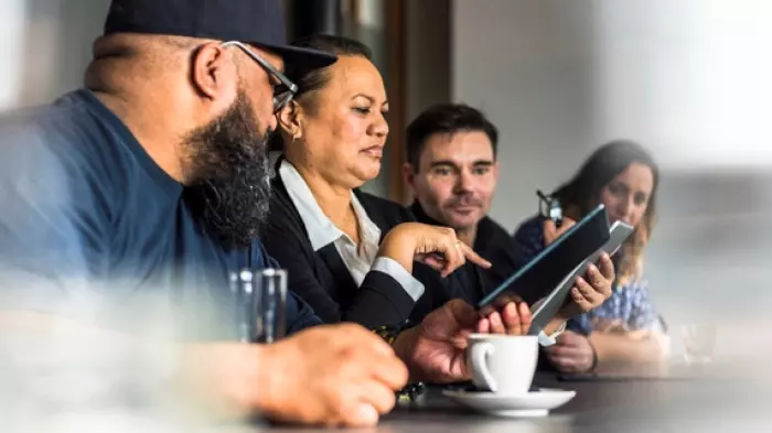 Govt doing more business with Māori firms