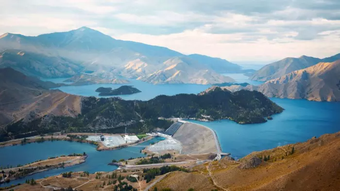 NZ sharemarket rises strongly on power company gains