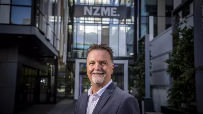 Market edges higher as NZME lifts earnings guidance