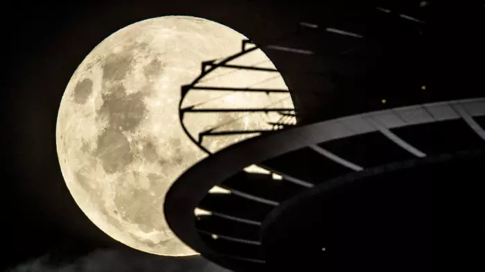 Light needs shining on the ‘dark side’ of investing