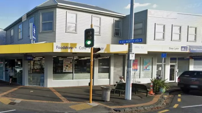 Two Night 'n Day franchises in liquidation, profitability blamed