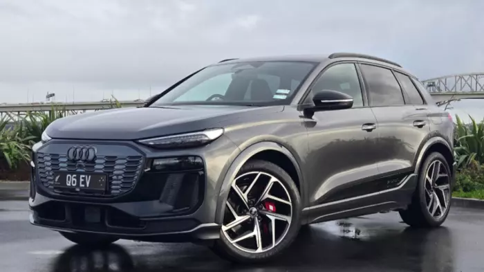 Audi SQ6 e-tron: new class of fast