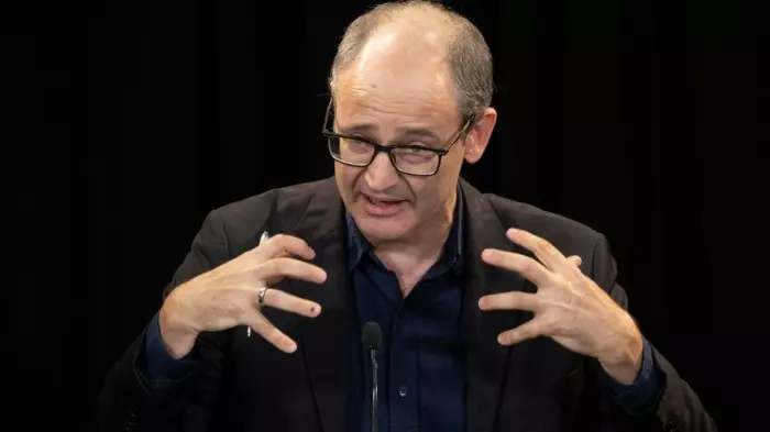 RBNZ chief economist defends culture of debate amid criticism