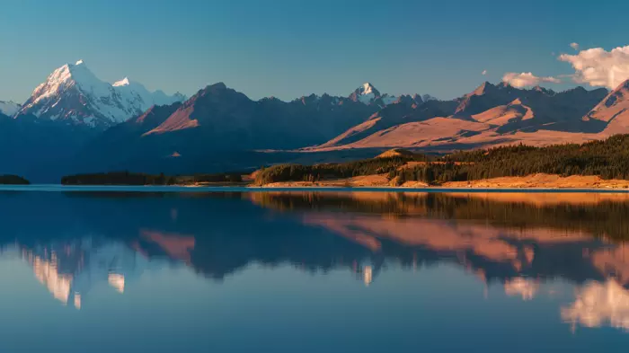 Lake Pūkaki returns to average levels