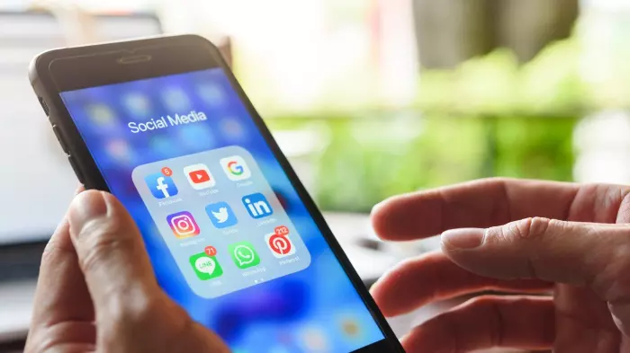 Facebook is no place for risky financial investment offers