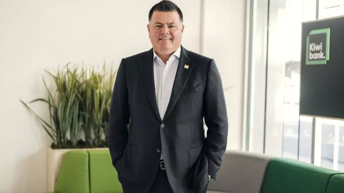 Kiwibank looks to grow as FY profit tightens