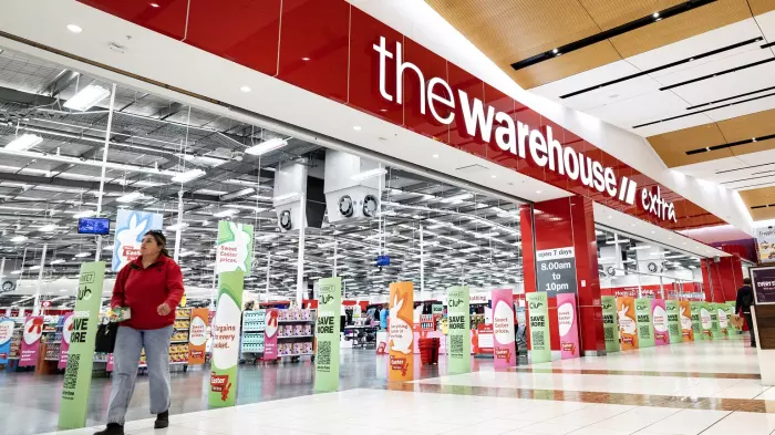 Warehouse forecasts another second-half earnings loss