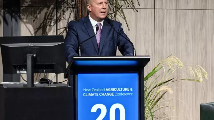 Farming sector looks beyond cancelled emissions pricing