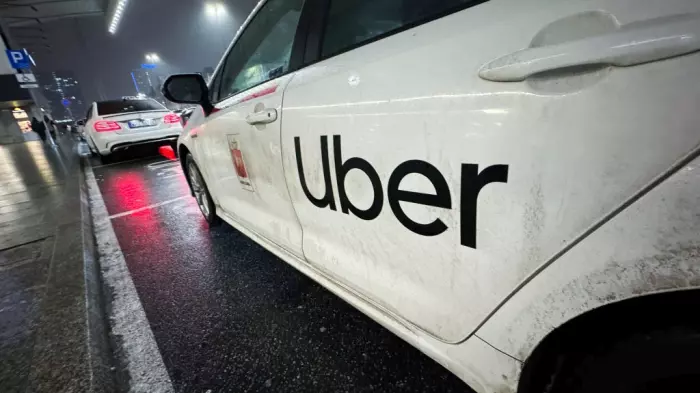 Uber to pay $293.1m to settle lawsuit from Australian taxi drivers