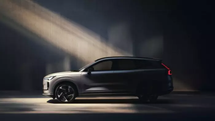 Volvo revives XC70 as long-range plug-in hybrid SUV