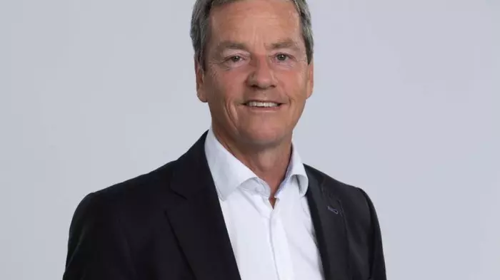 MPs bounce hopes of reviving 'outdated' cheques