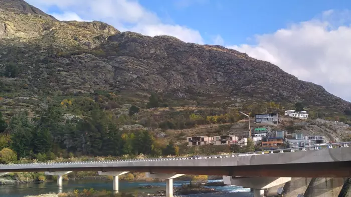 Red light on Queenstown’s Ladies Mile about to change