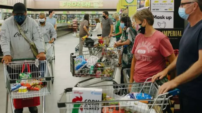 Big supermarket owners escape major change
