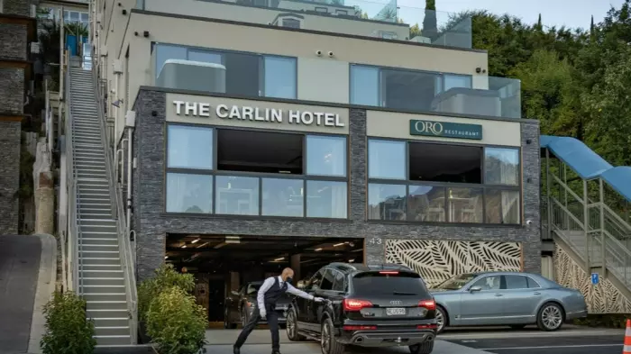 Receivers appointed to Queenstown’s prestigious Carlin Hotel