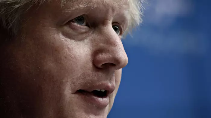 Bor-exit: PM Johnson admits defeat, tries for slow exit