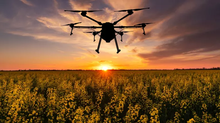 Transport crash experts want stricter drone rules