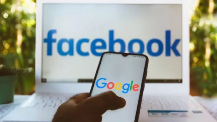 Big tech groups hit out at online news bill
