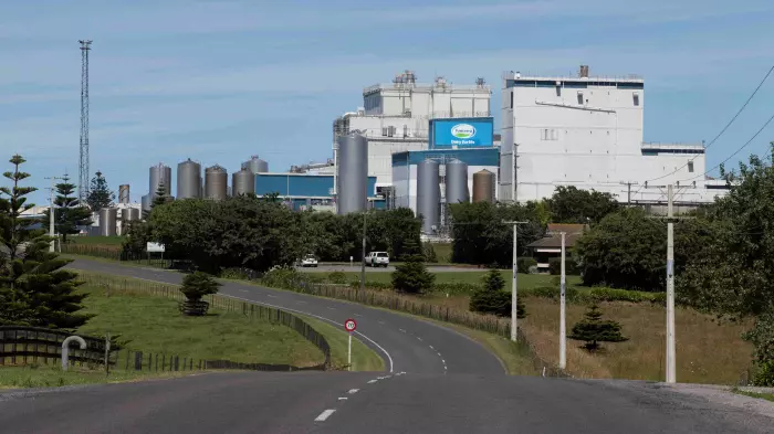 Govt gives Fonterra $90m towards a $790m plan to reduce emissions