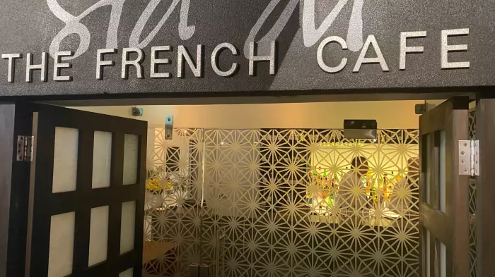 Review: Sid at the French Café – a new twist on an old theme
