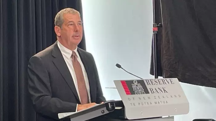 Deputy RBNZ governor Bascand to leave in January