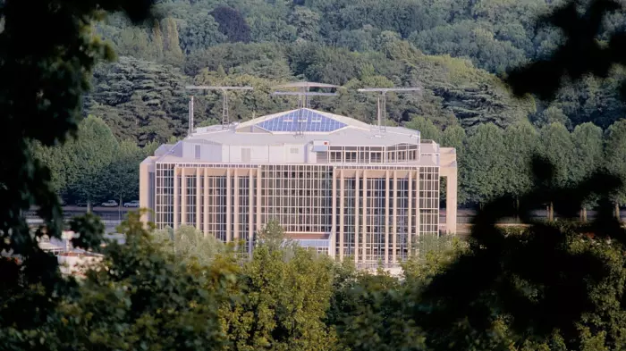 QuiznessDesk, Wednesday, Nov 26