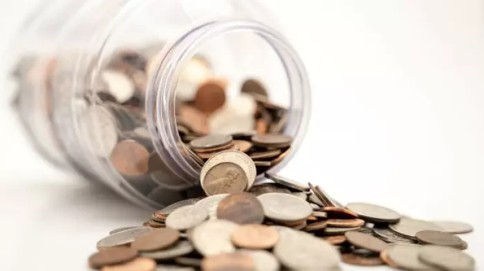 Tumble in kiwi to help exporters