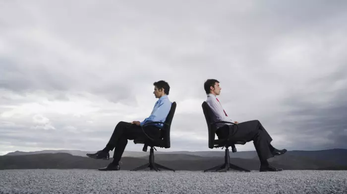 Showdown at ILO a fizzer?